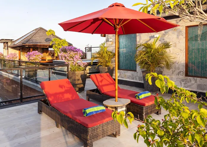 Winy Estate - Luxury With Rooftop Jacuzzi Villa Canggu (Bali)